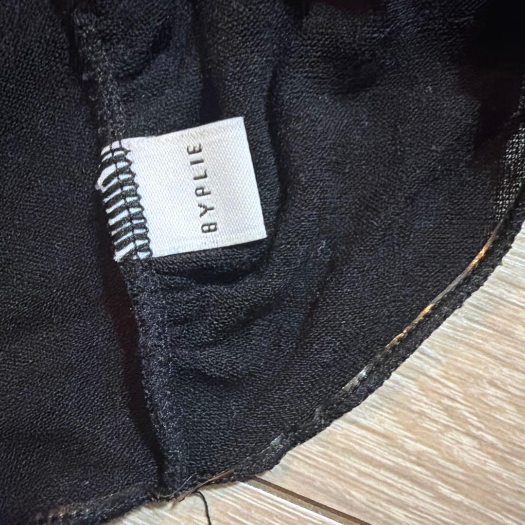 バイプリエ　ニットシャーリングシュラグ　黒