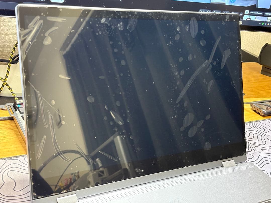 UPERFECT UDockX 15.6 Pro キーボード付きモバイルモニター