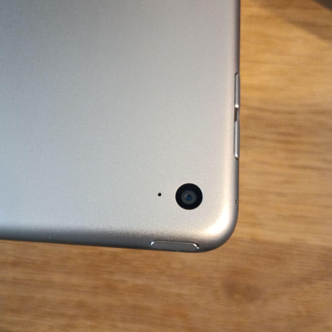 iPad mini4 Wi-Fiモデル 128GB シルバー