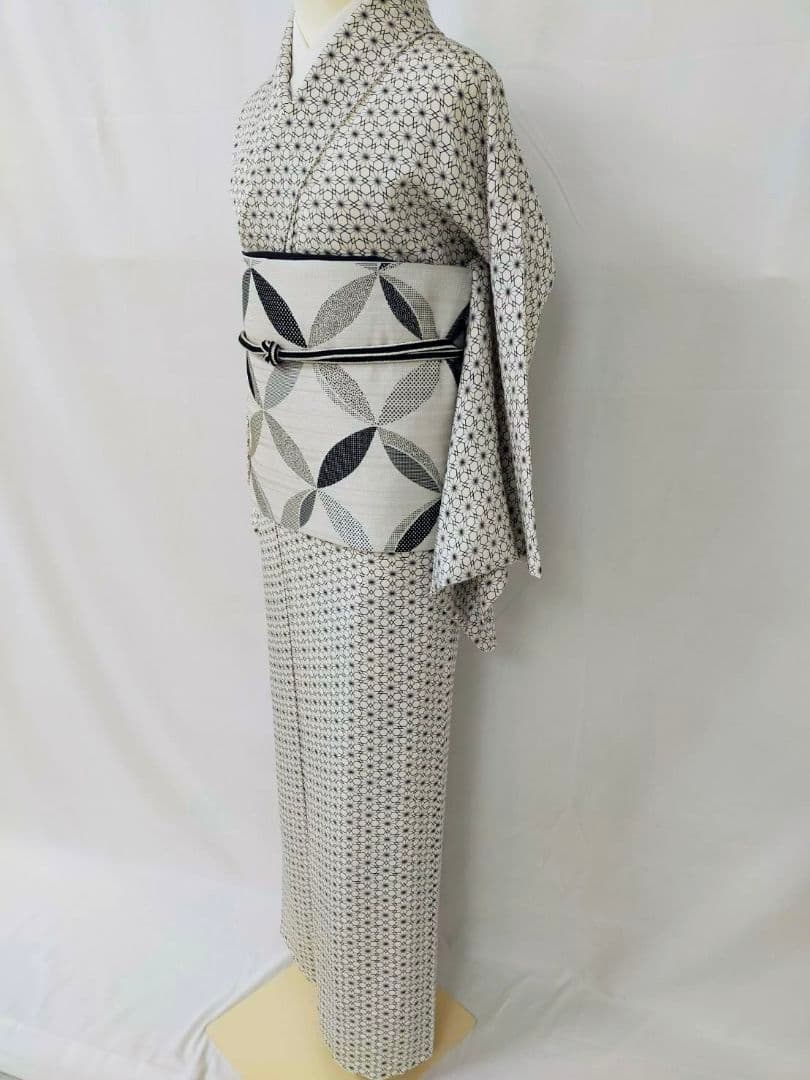 お見分け済　新品未使用　正絹袷　型染め小紋単品