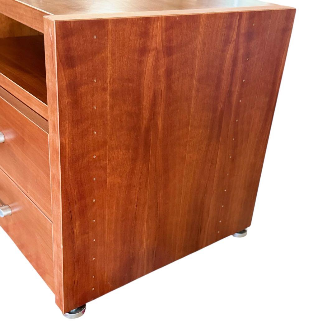 HR713 【廃盤】BoConcept 北欧　ナイトテーブル　サイドテーブル