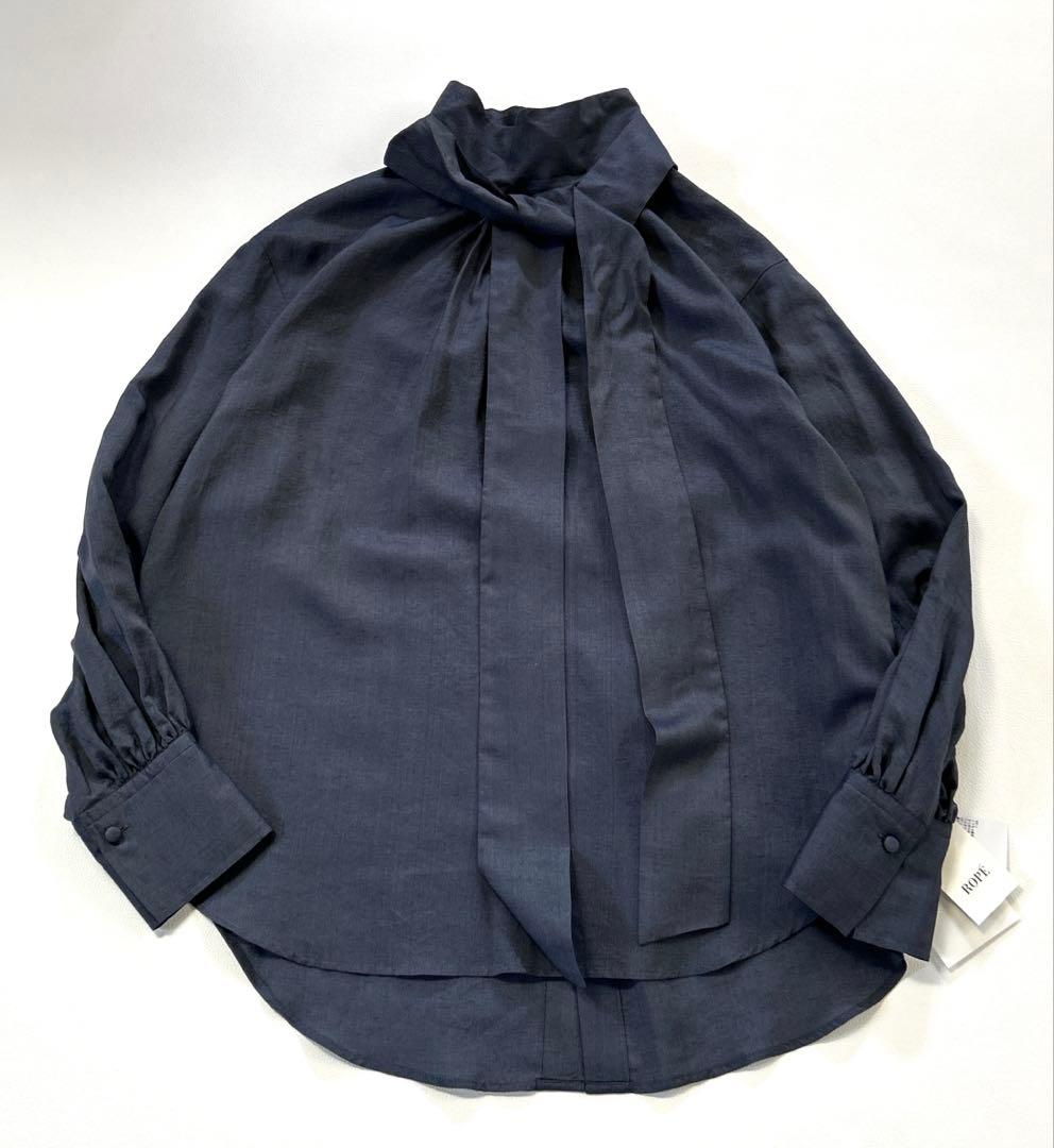 未使用品✨ロペ シルク混ハイネック ボウタイブラウス 2way NALYA 紺