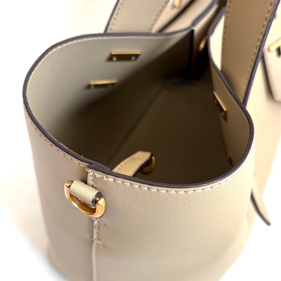 【CHARLES&KEITH】ダブルハンドル スラウチーバッグ ショルダーバッグ