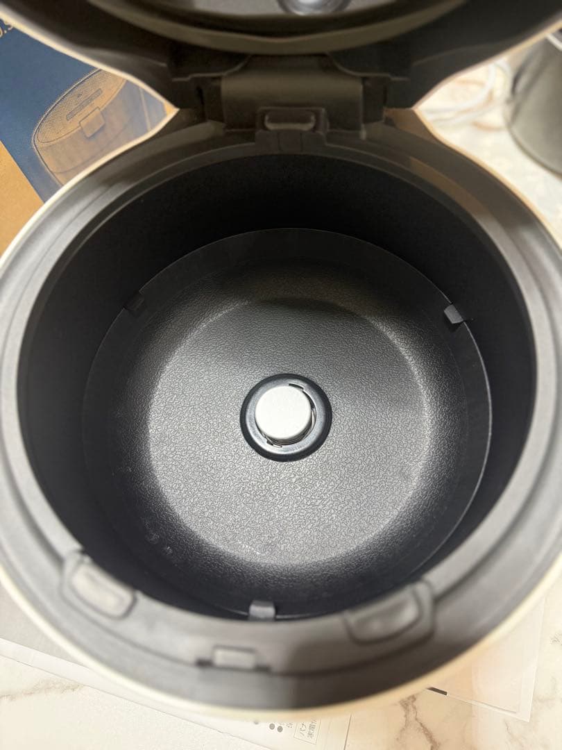 Panasonic SR-NB102圧力IH炊飯器5.5合ホワイト2022年製