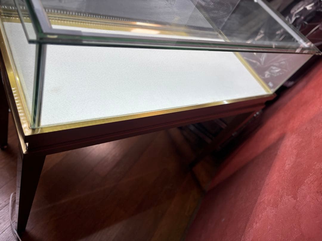 カウンター型LED照明&引き出し付きガラスジュエリーショーケース