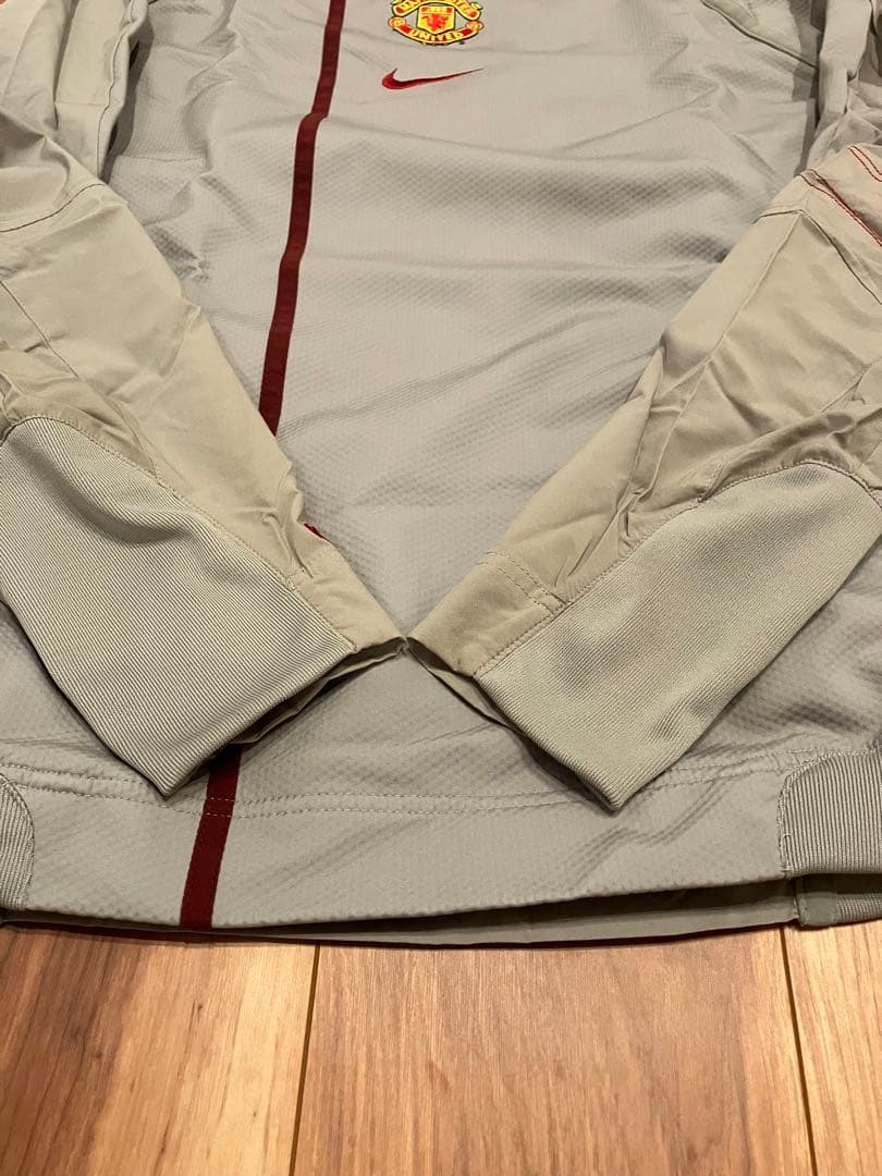 マンチェスターユナイテッドNike トレーニングトップ 00s古着　ピステ