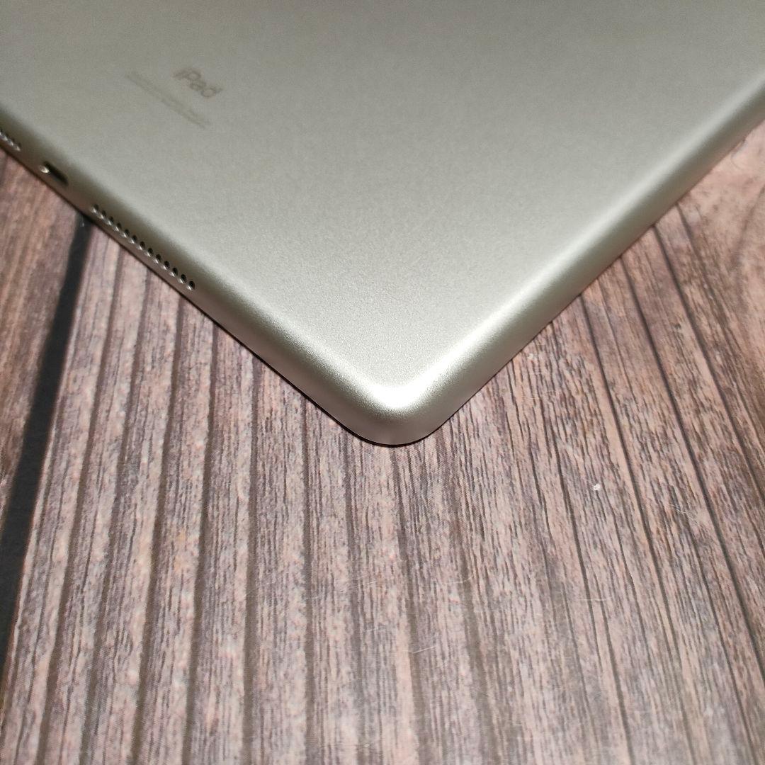 apple iPad 第7世代 32GB シルバー 美品