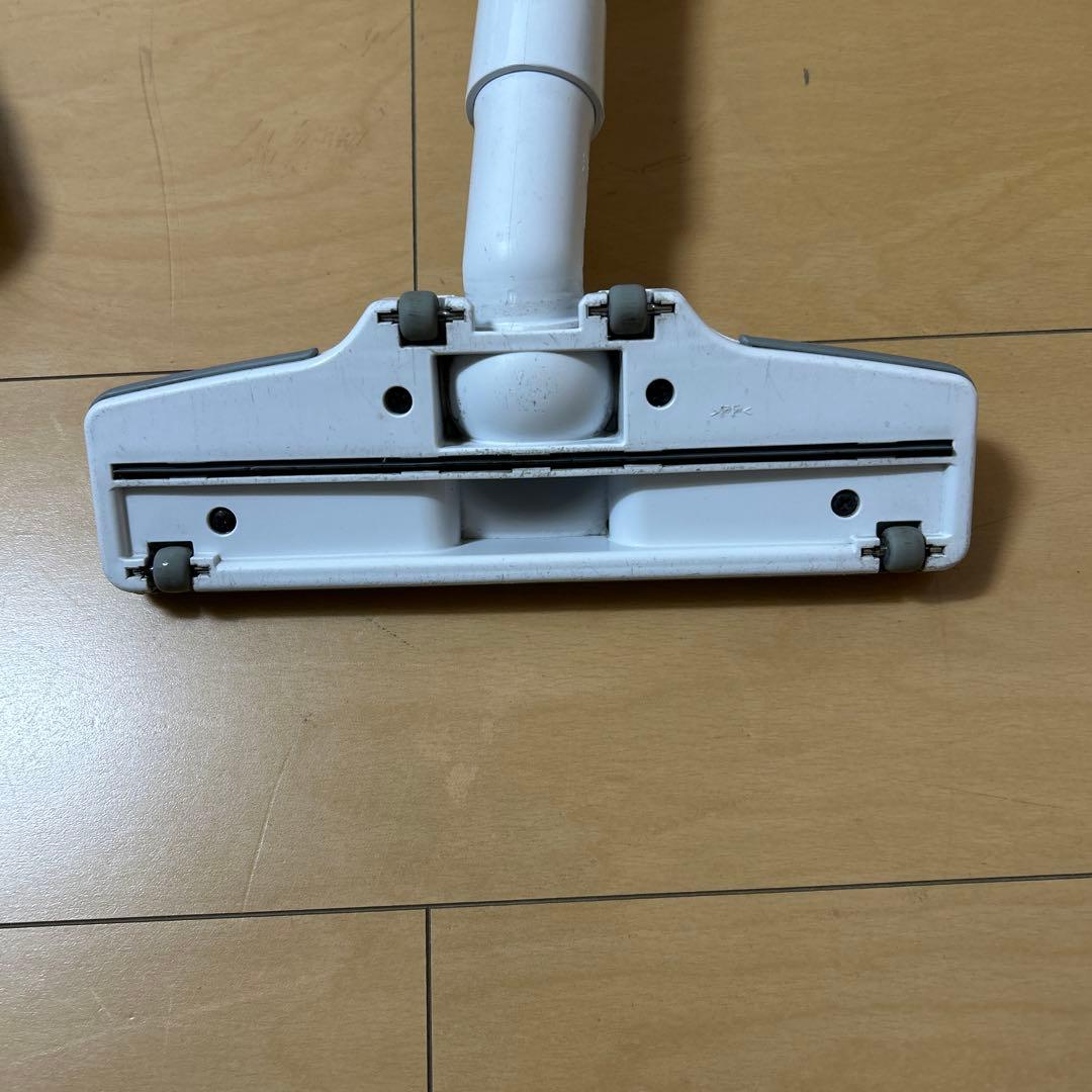 makita マキタ　充電式クリーナー　CL107FD