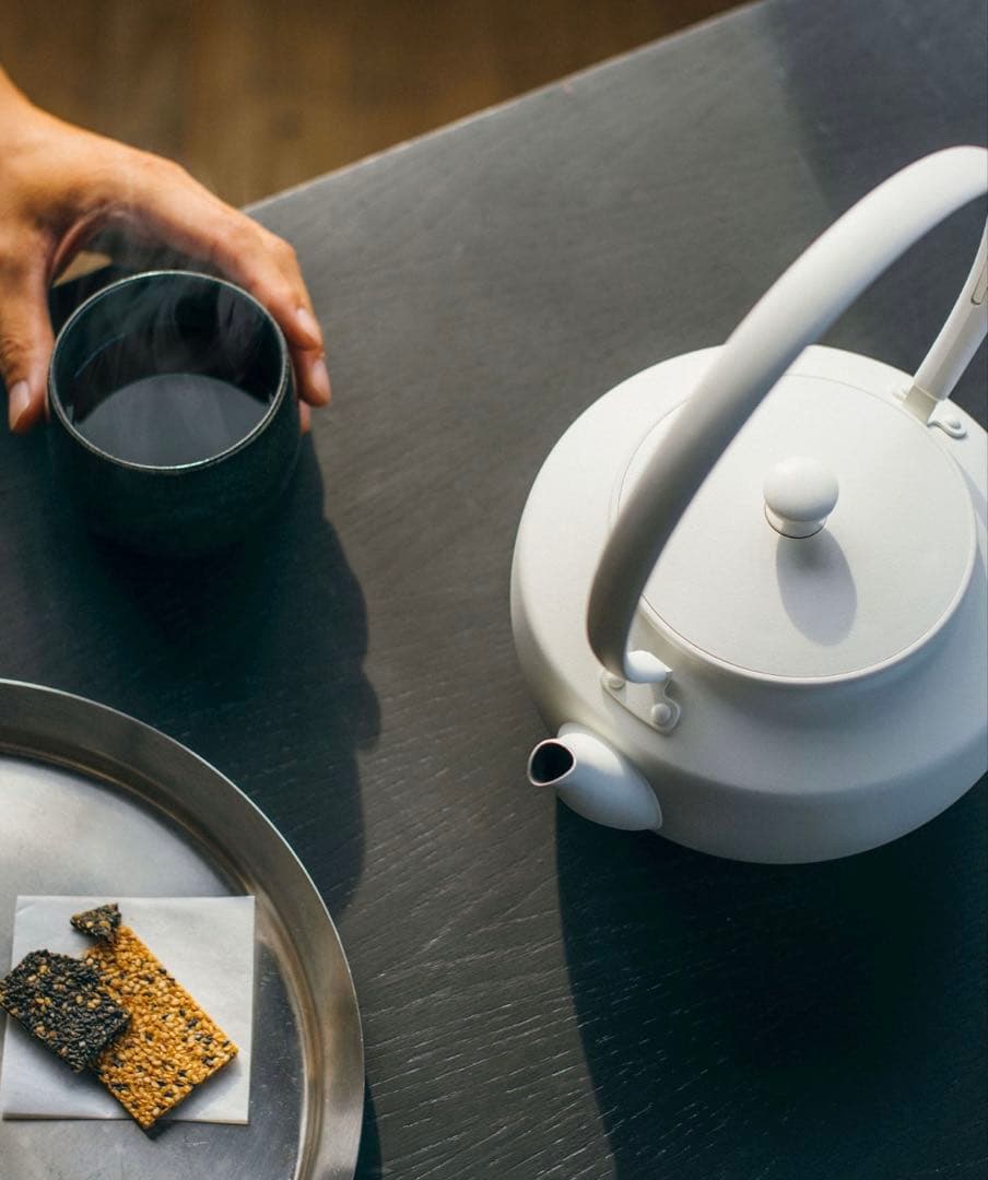 バルミューダ　ムーンケトルMoonKettle KPT02JP-WH（ホワイト）