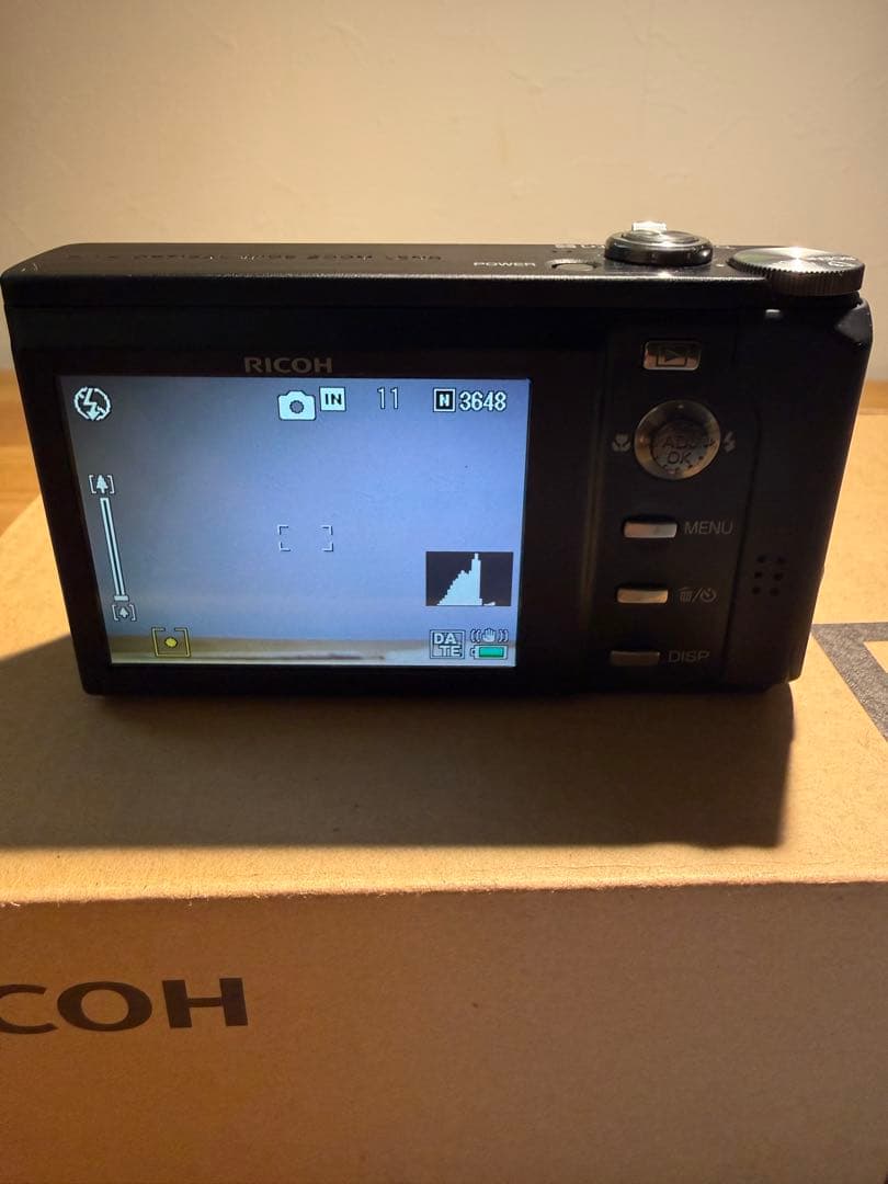 RICOH R8 中古 完動 美品 コンデジ