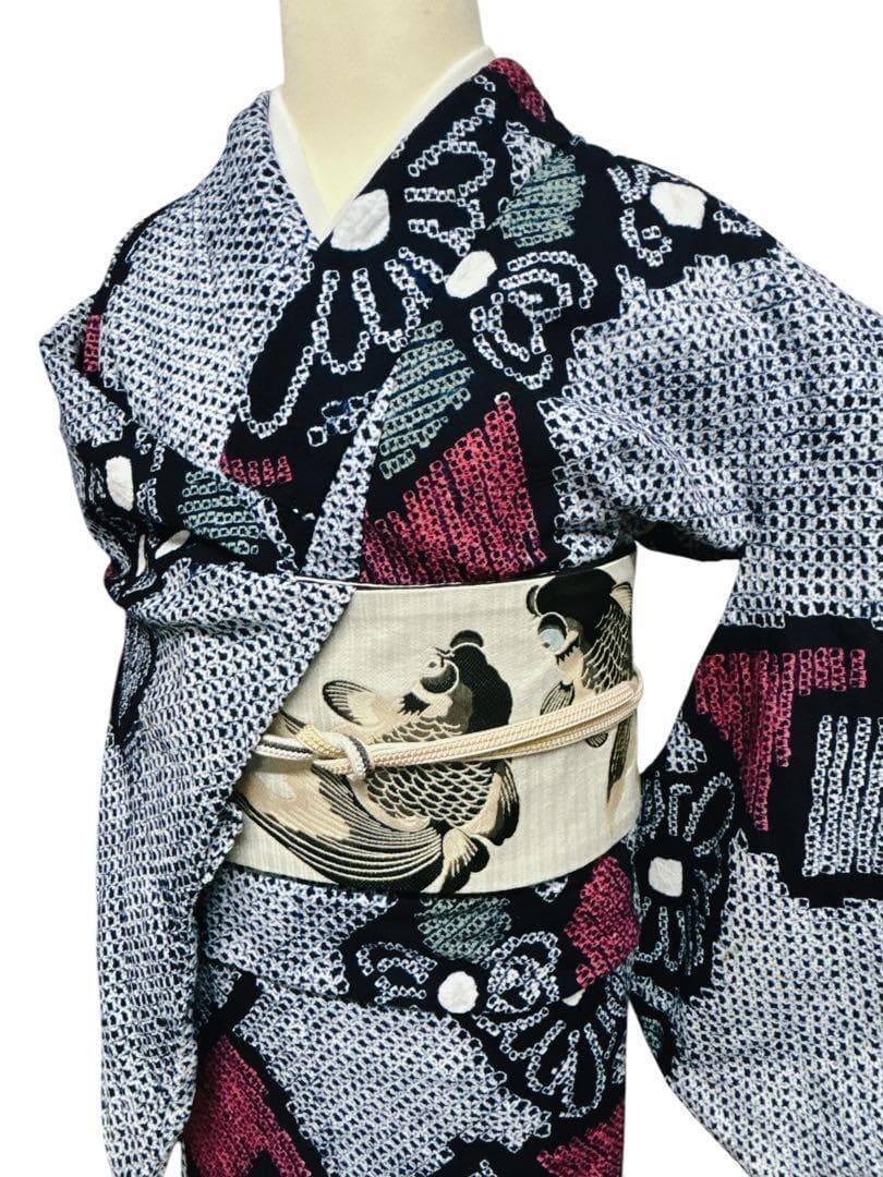 A28 有松鳴海絞り 高級浴衣 花模様　紺青