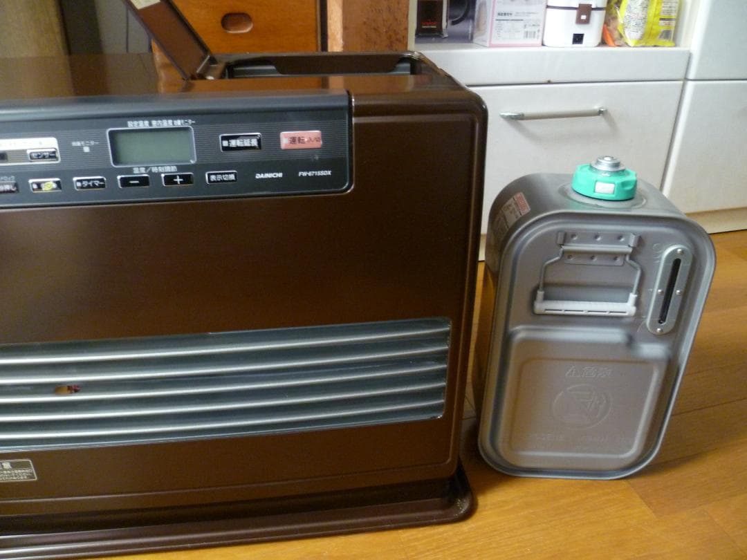 ダイニチ DAINICHI石油ファンヒーターFW-6715SDX