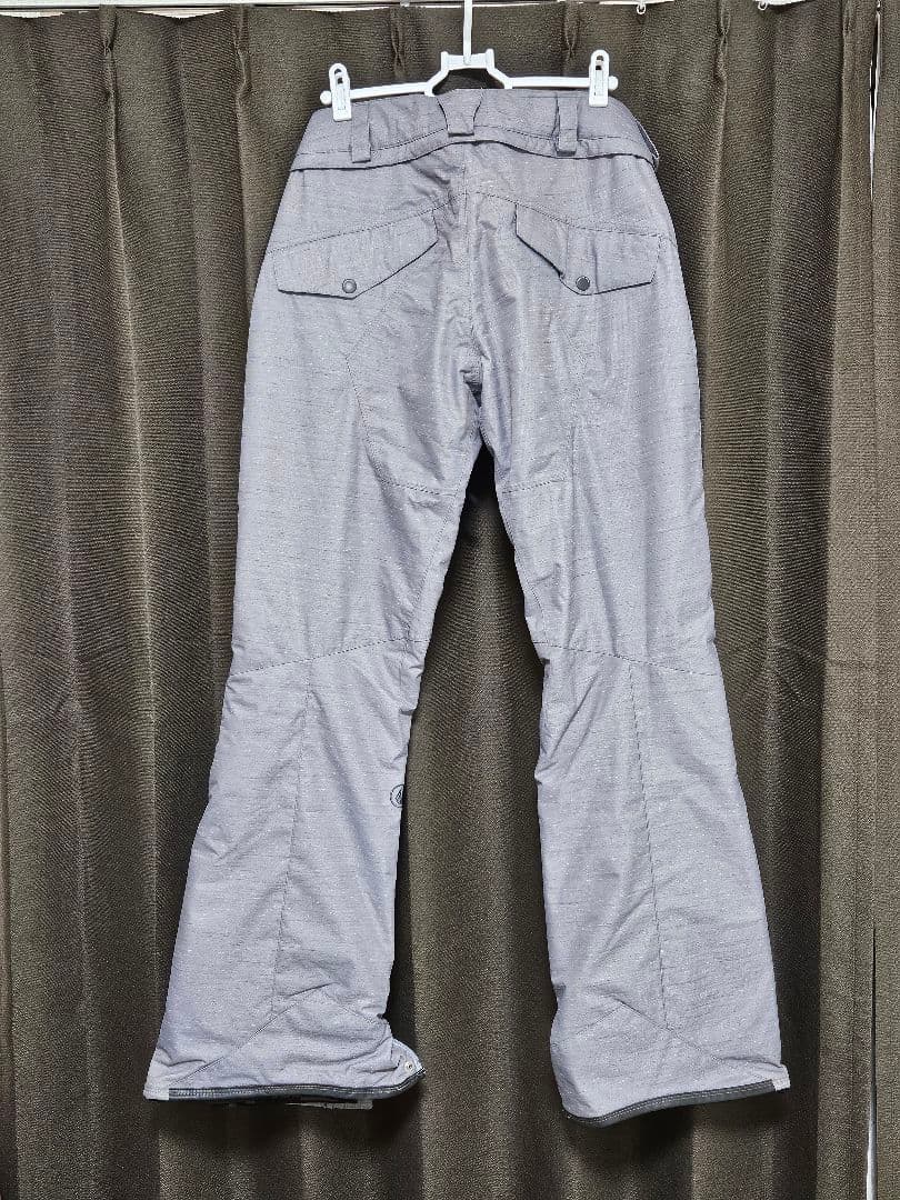 再々値下げしました。VOLCOM スノーボードパンツ 新品未使用　Sサイズ