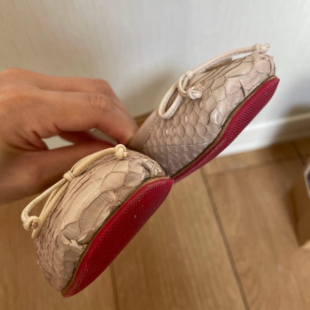 Christian Louboutin⭐︎ヘビ革フラットパンプス　バレエシューズ