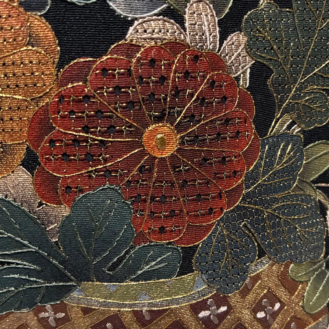 D95 黒留袖 総刺繍 汕頭・蘇州・相良刺繍 やまと誂製 正絹 着物 袷 極美品