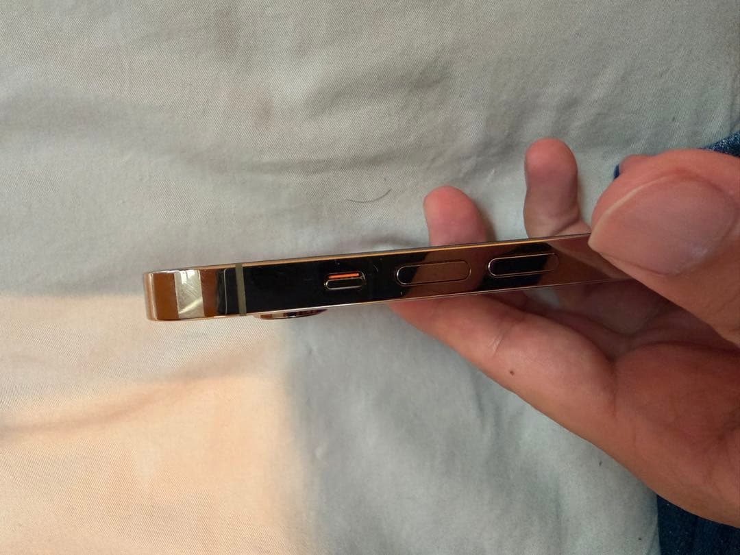 Apple iPhone 14 Pro ゴールド 本体 256GB