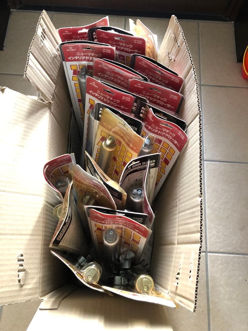 ドアクローザー　34セット　まとめ売り　ALPHA（ジャンク品扱い）