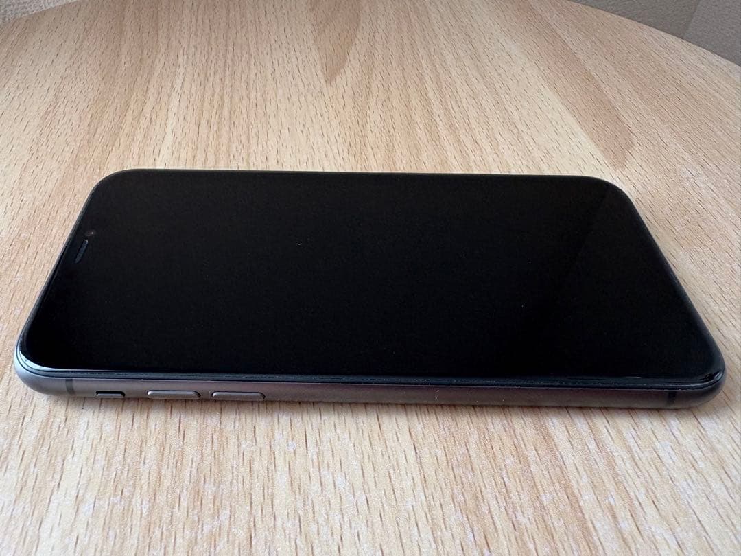 山岡　iPhone11 128gb ブラック