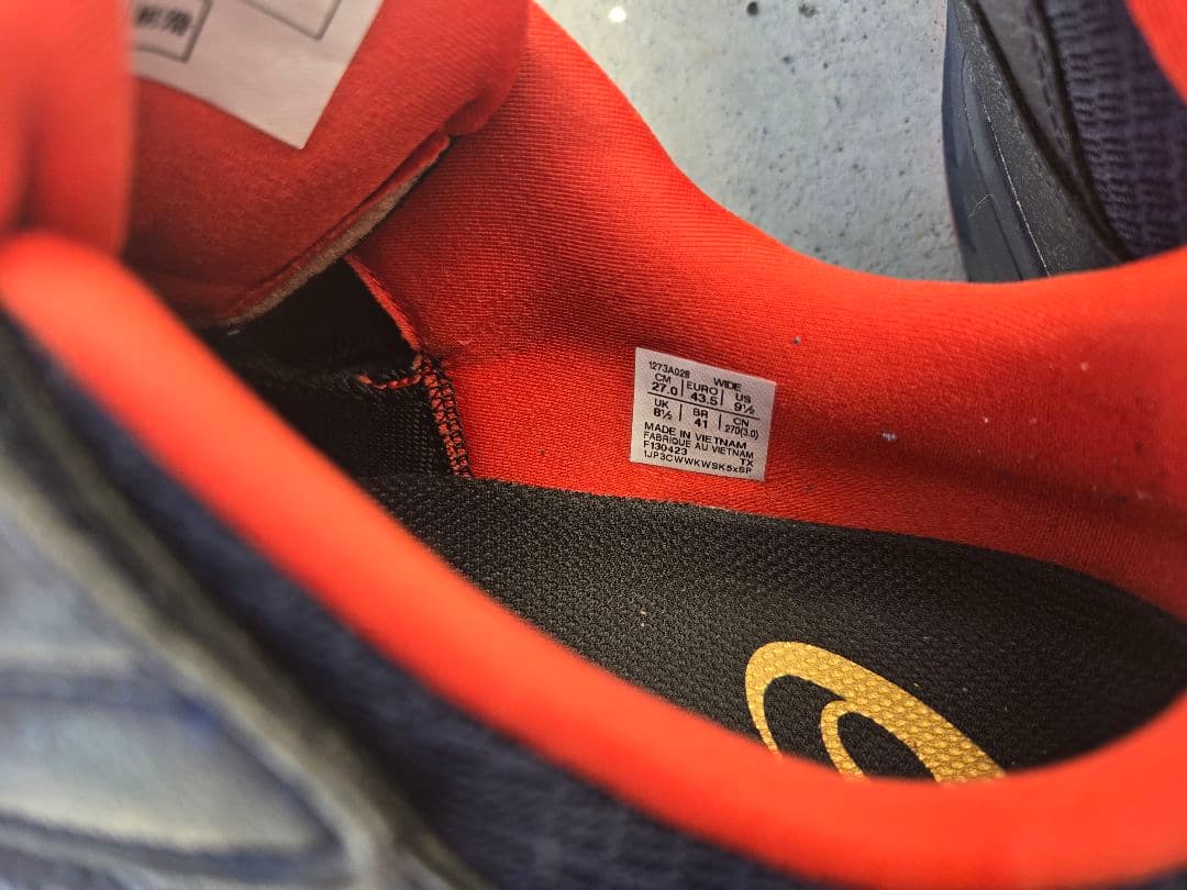 美品　アシックス　安全靴　ウィンジョブ CP307 BOA 紺金　27.0cm