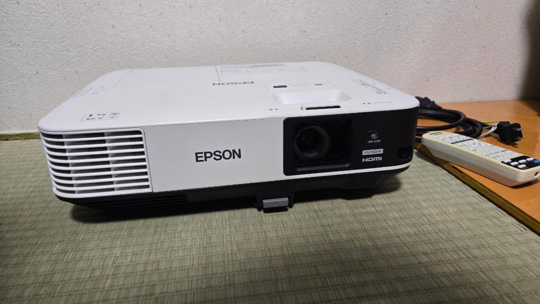 EPSON　プロジェクター 多機能パワーモデル EB-2155W