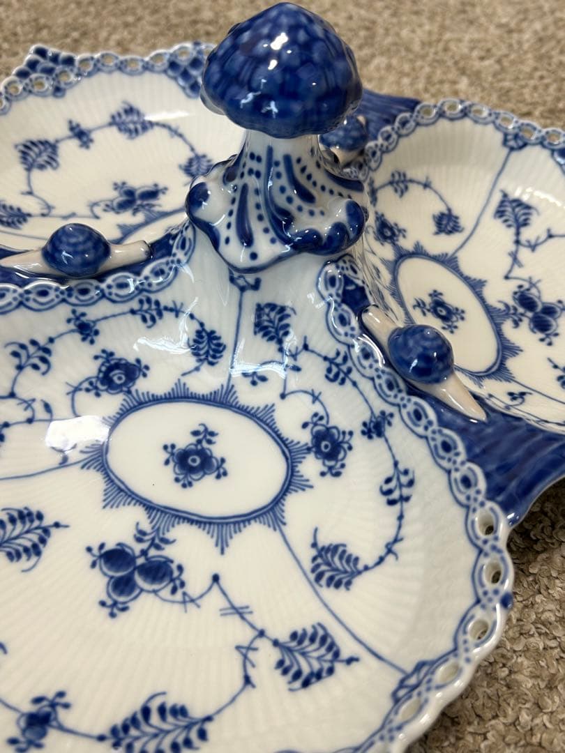 ロイヤルコペンハーゲンお皿1005