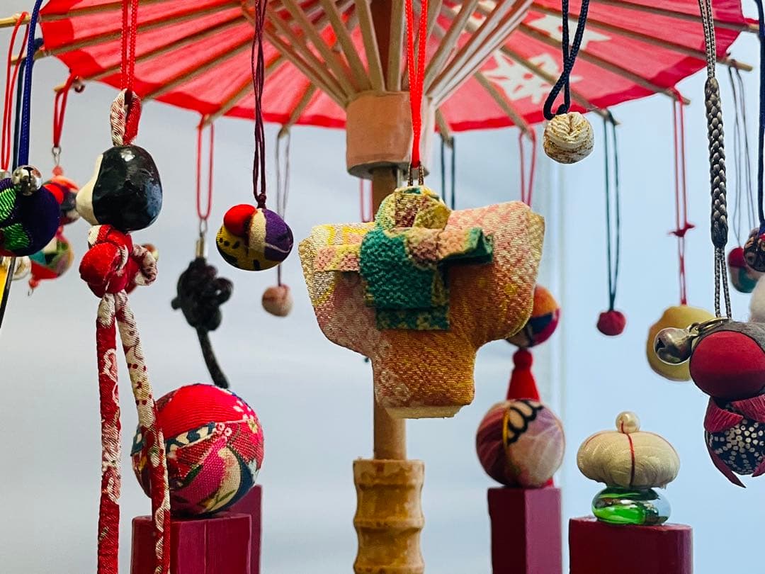 雛祭り用 ハンドメイド傘型さげもん吊るし飾り台座布団付