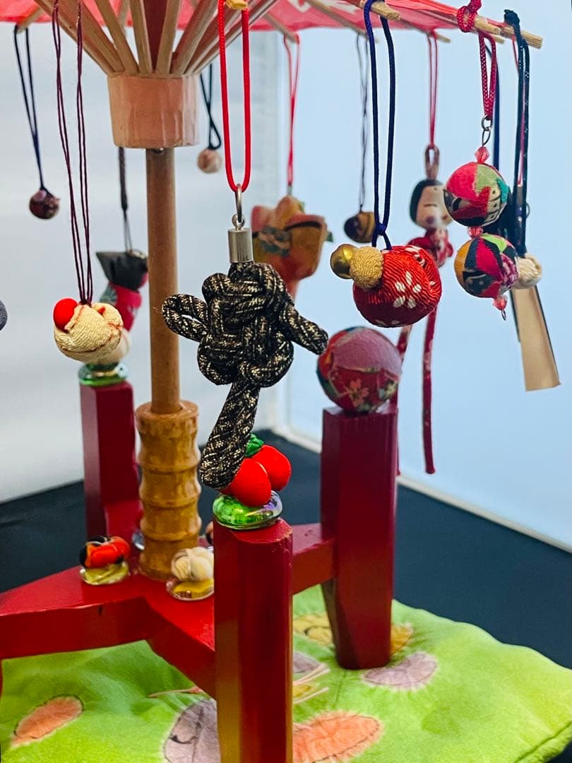 雛祭り用 ハンドメイド傘型さげもん吊るし飾り台座布団付