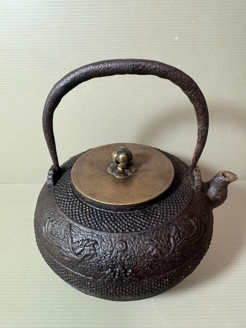 2853 茶道具　龍文堂　鉄瓶