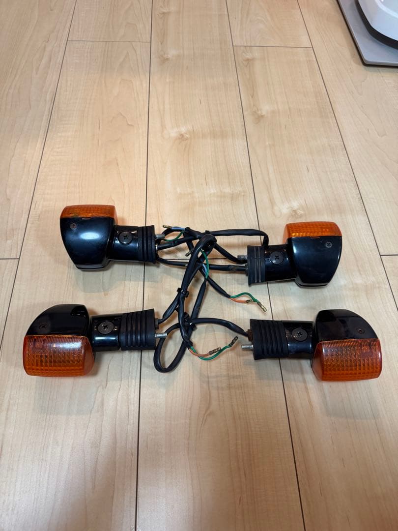動作確認済み　CBR400F 純正ウインカー　フルセット　割れ無し　ウインカー