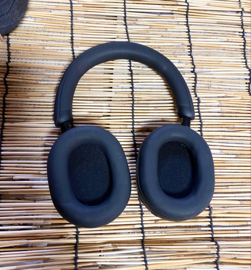 Sony ノイキャンヘッドホン　WH-1000XM5 美品