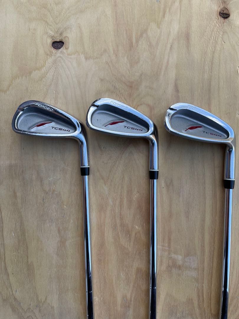 週末特価　フォーティーン　フォージドアイアンTC-544 8.9.P 3本セット
