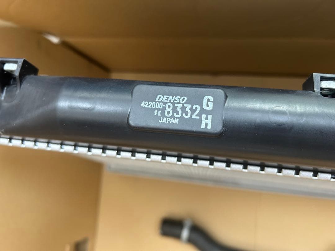 シビック タイプR FD2 純正ラジエーター　無限キャップ付