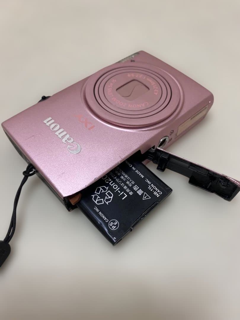 Canon IXY220F デジタルカメラ ピンク 充電器付き