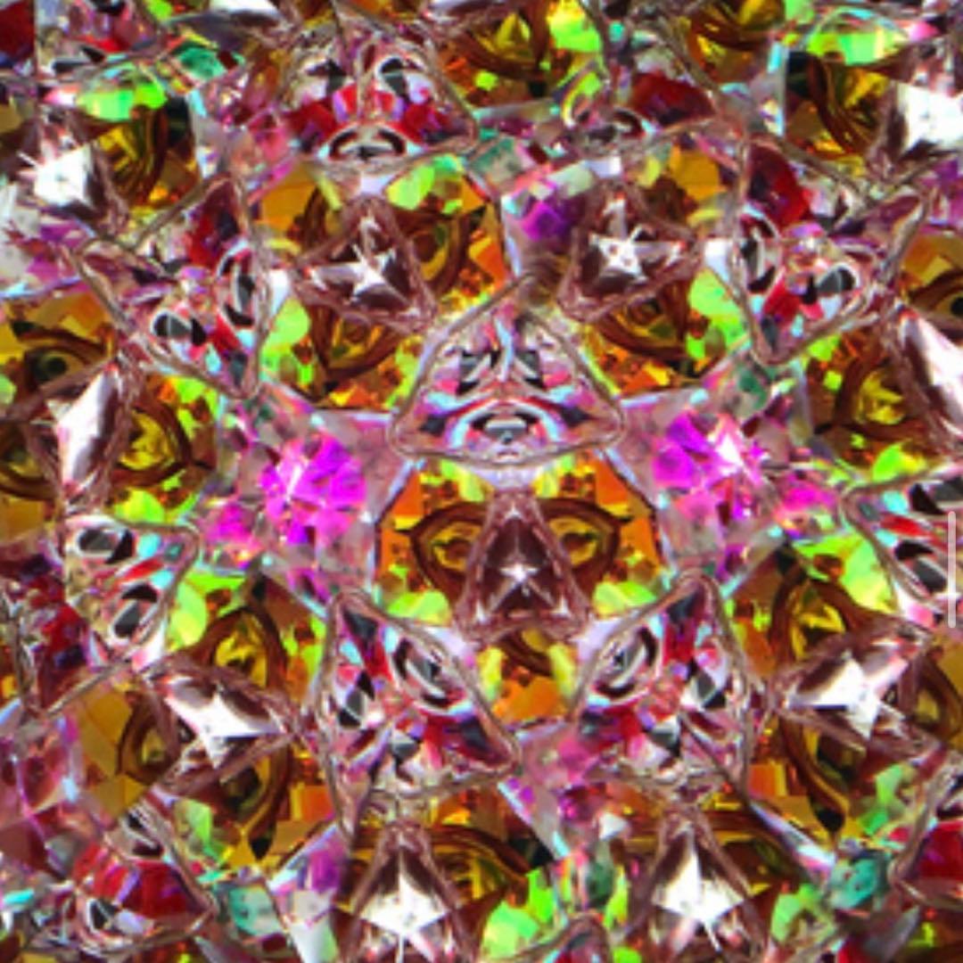 万華鏡　手動クランク式赤と金の装飾品