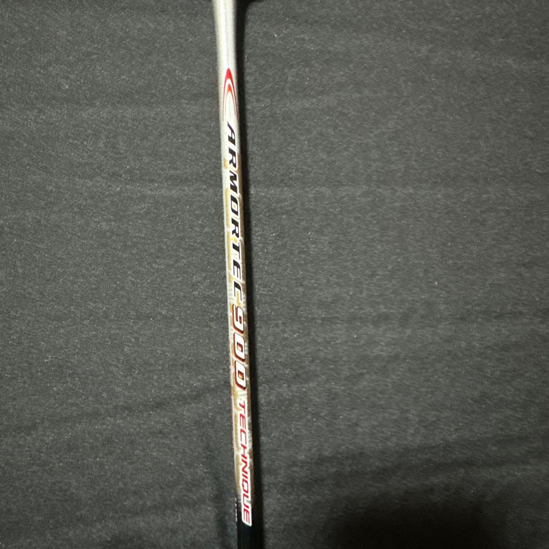 ARMORTEC 900 バドミントンラケット