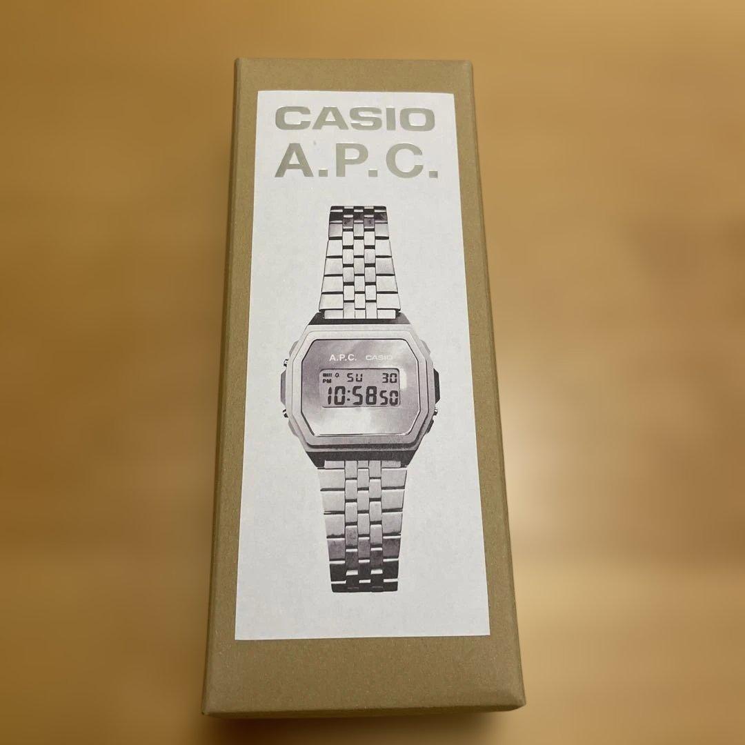 CASIO A.P.C. デジタル腕時計 シルバー