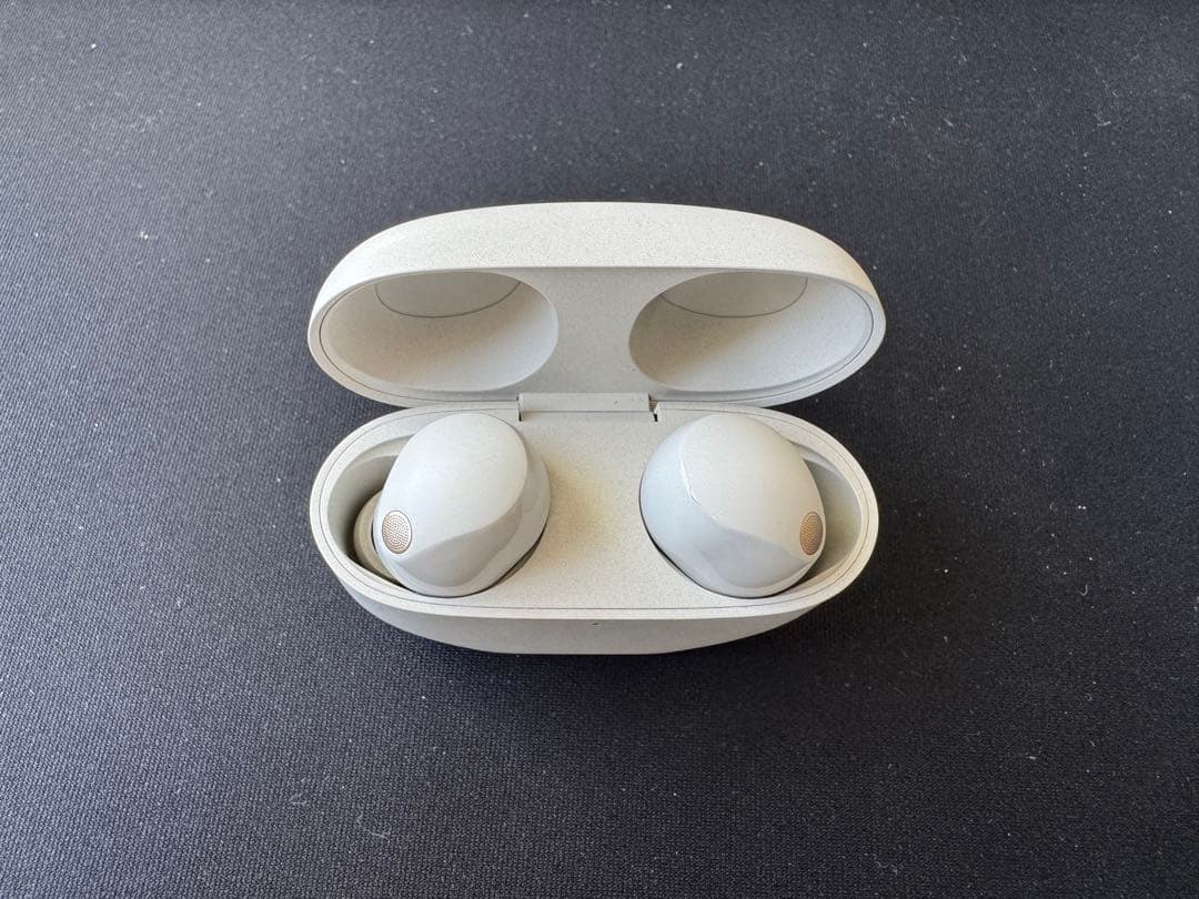 SONY WF-1000XM5 プラチナシルバー(ノイズキャンセリングイヤホン)