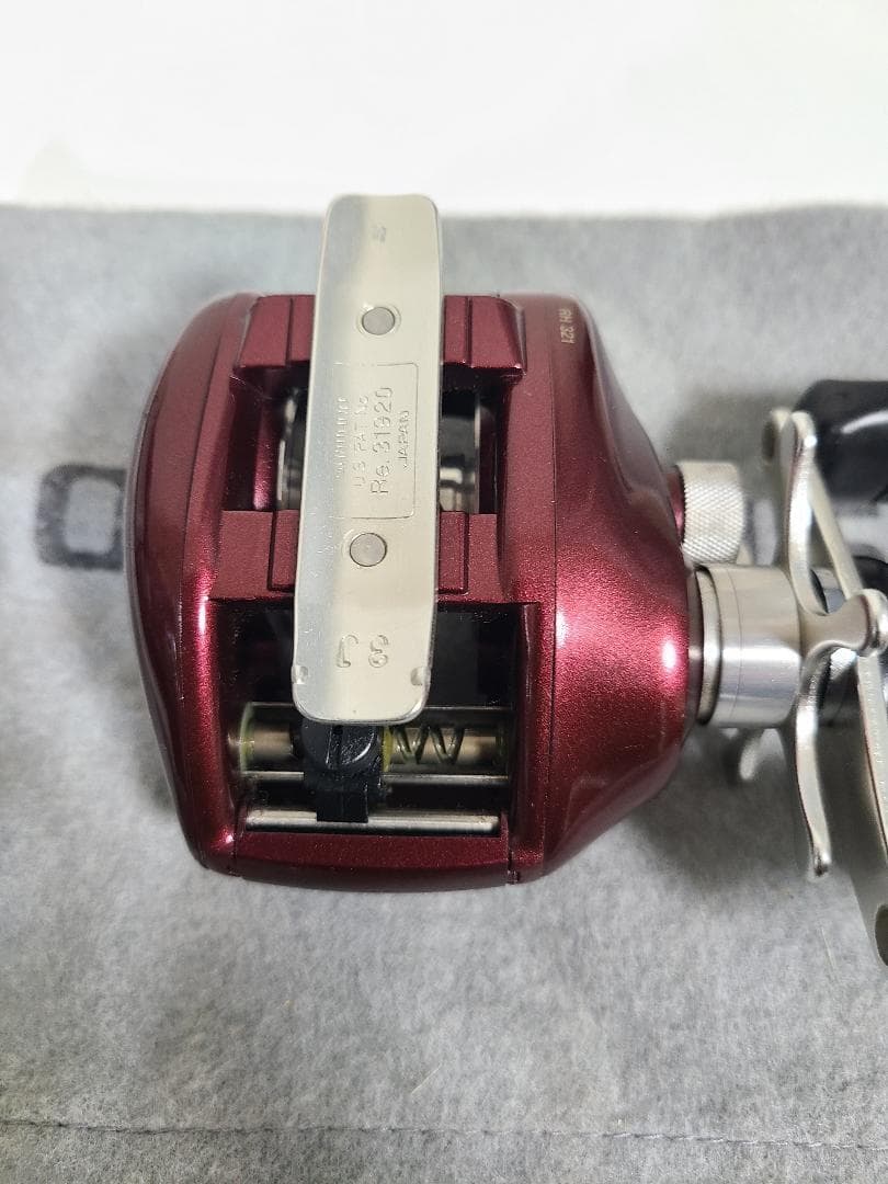 美品【シマノ】 バンタム スコーピオン メタニウム XT 赤メタ