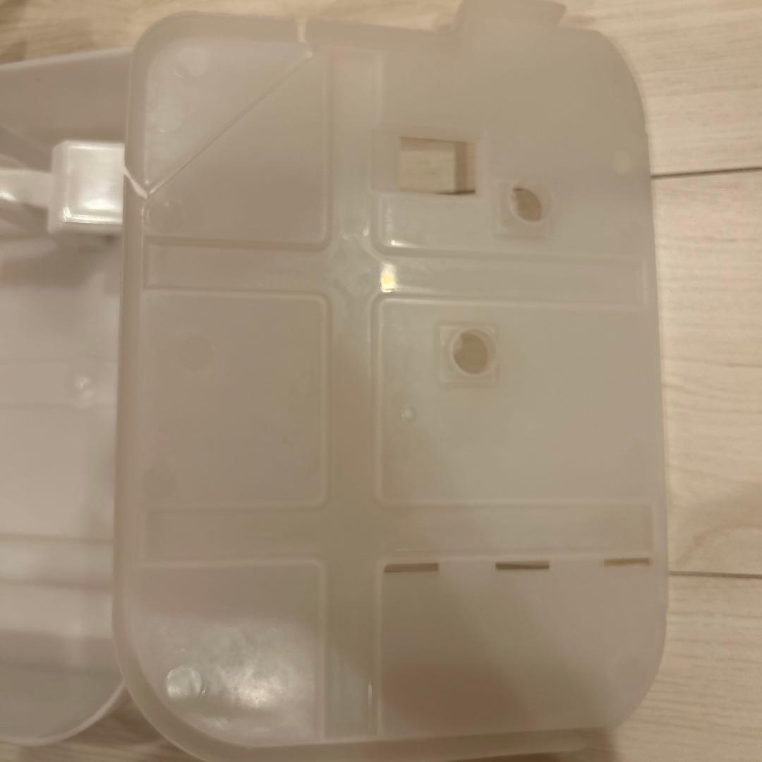 アイリスオーヤマ　衣類乾燥除湿機　ホワイト