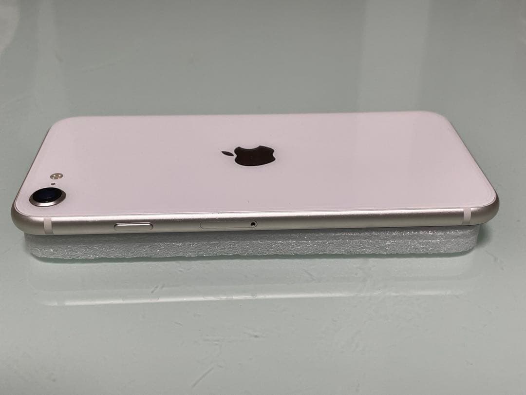 iPhone SE 第3世代 64gb スターライト バッテリー100%
