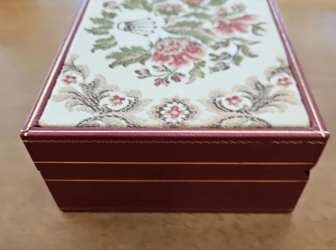 ロレックス　箱　刺繍蓋　希少　金無垢