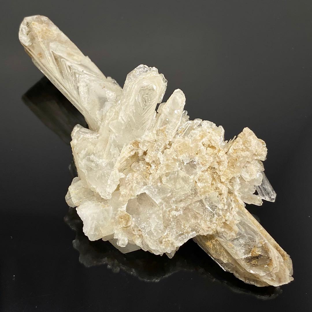 インターフェレンスクォーツ　成長干渉水晶　鉱物標本　ダルネゴルスク産　ストーン