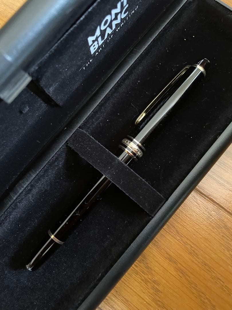 ひ*ん様 ◾️モンブラン◾️144万年筆◾️マイスターシュテュック クラシック◾