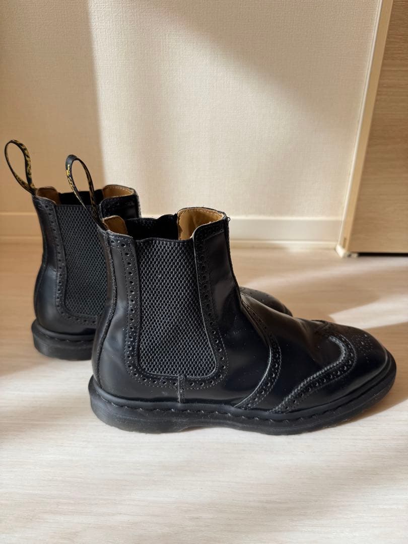 【美品】ドクターマーチン　サイドゴアブーツ ウイングチップ　レザー　26センチ