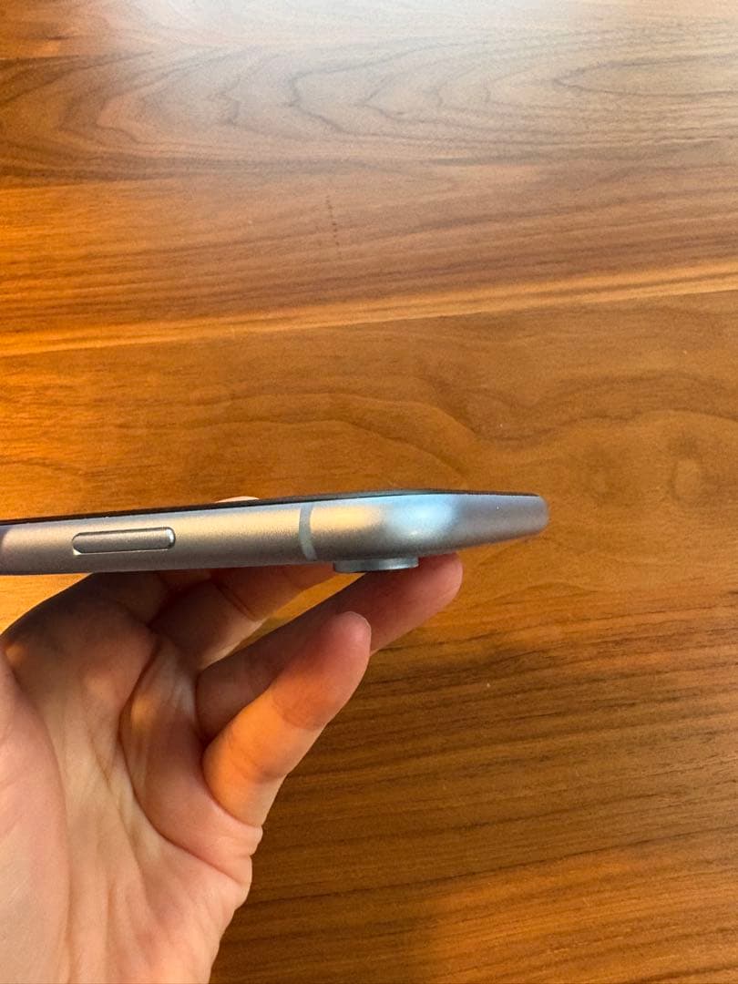 Apple iPhone XR 128GB 本体　SIMフリー