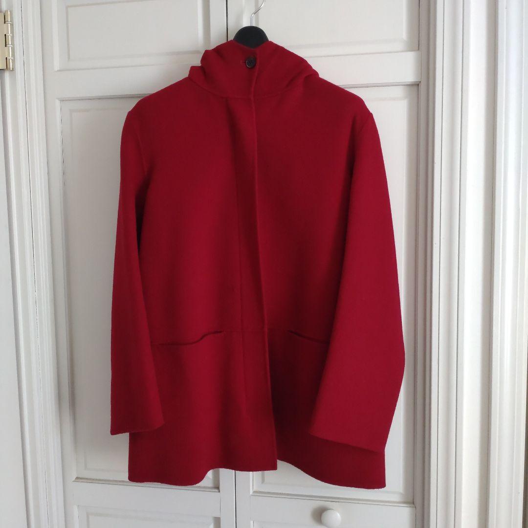 レキップ、ヨシエイナバの 大人レッドのハーフコート