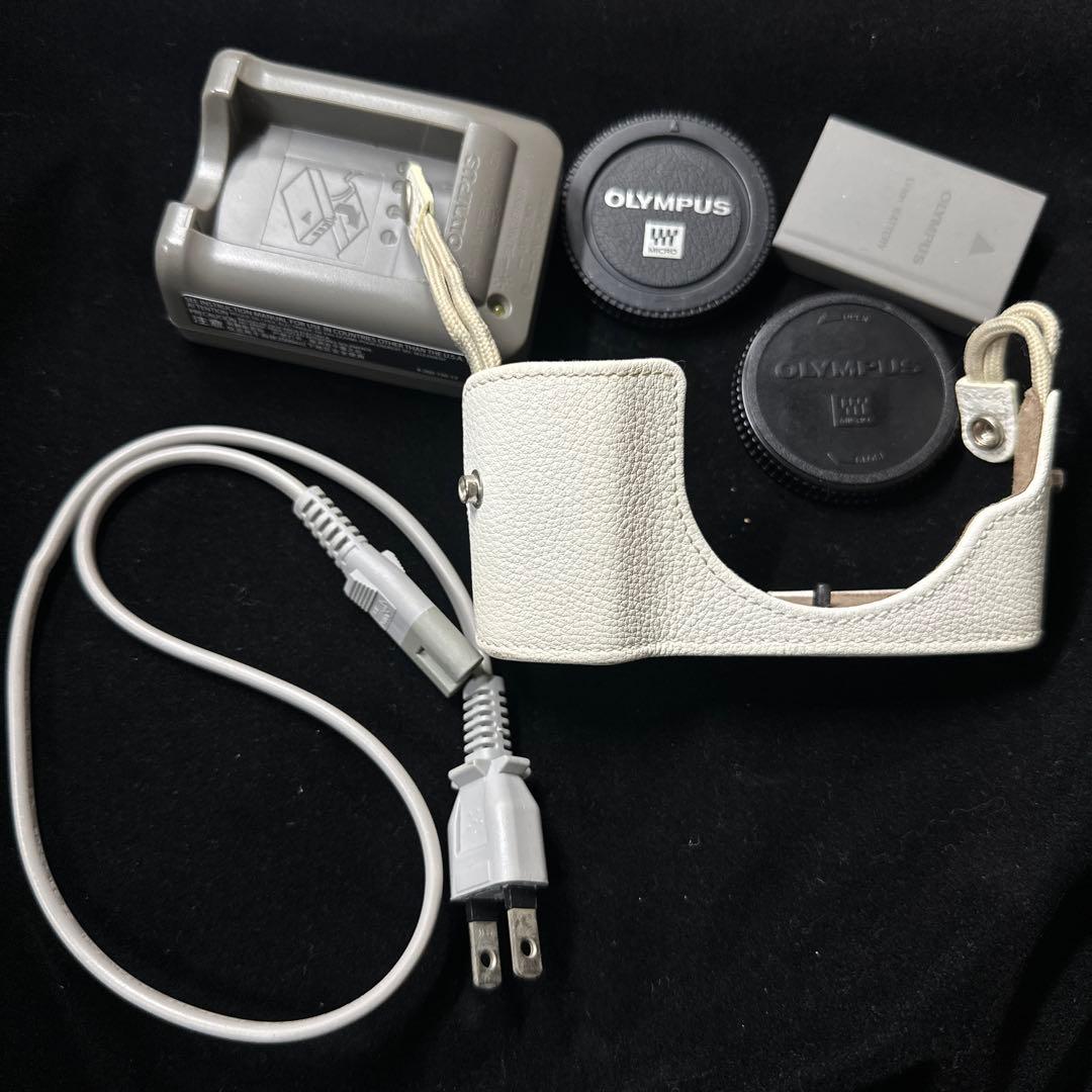 OLYMPUS PEN E-PL8 ボディ ジャンク 液晶表示不良 撮影可