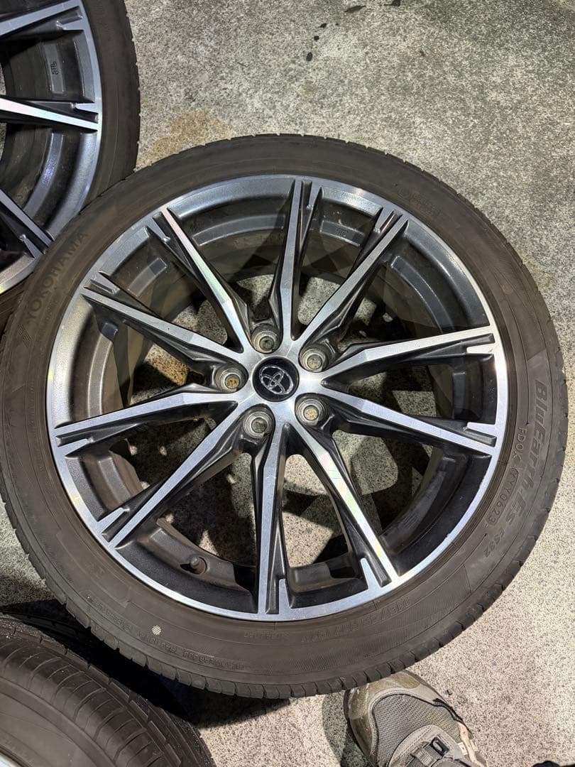 トヨタ　86 ZN6 純正ホイール　ハチロク　215/45R17 タイヤ使えます