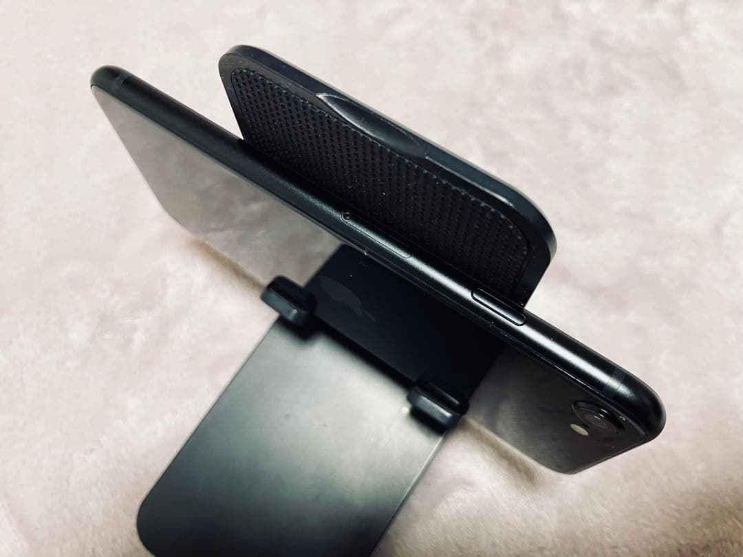 iPhone SE3 128GB ミッドナイト 美品