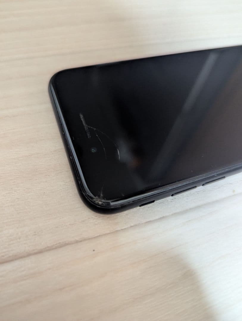 iPhoneSE第2世代64GBブラック